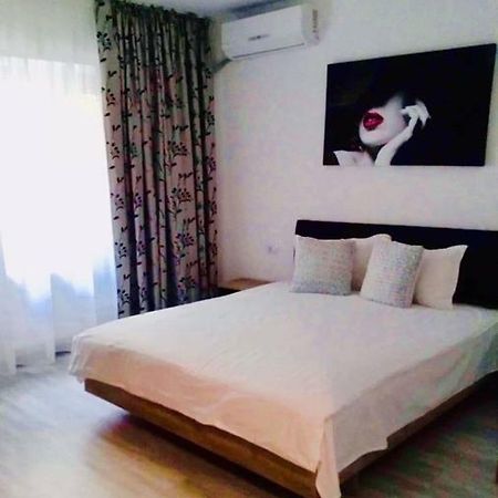 Centre Home Mazepa Галац Экстерьер фото